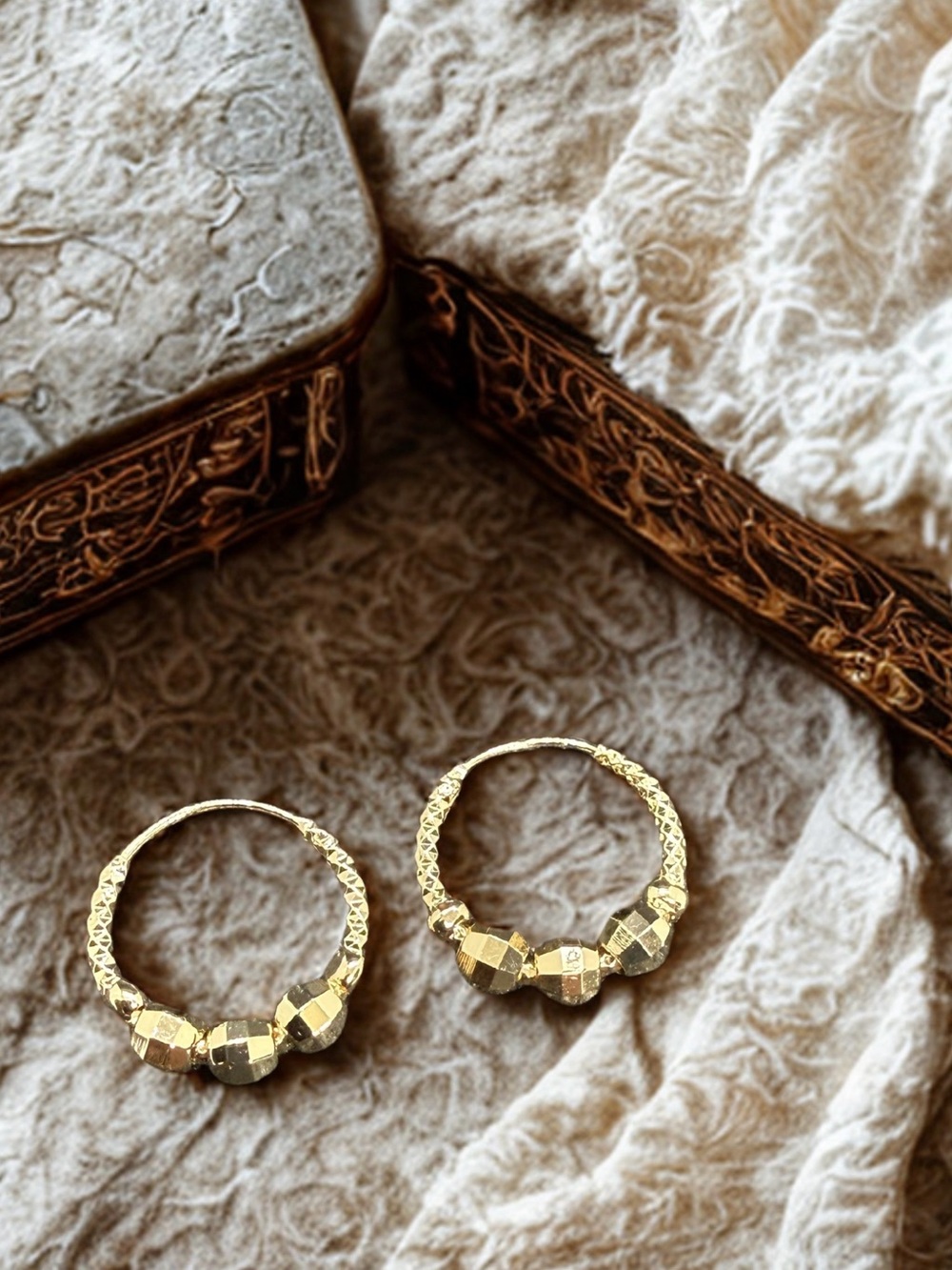💛Gold-Filled Textured Hoop Earrings with Faceted Beads /NIP💛